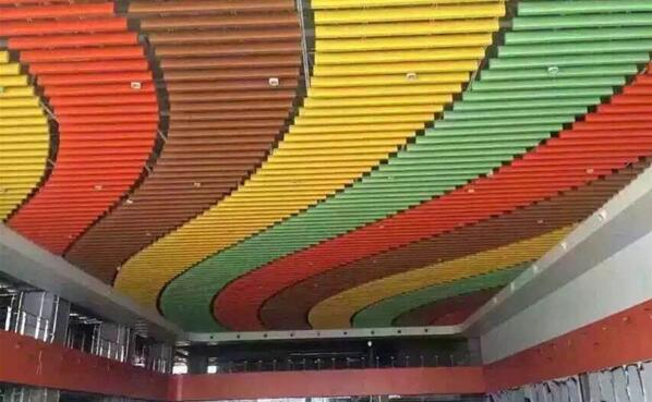 幕墻鋁單板能夠使鋁幕墻達到保溫的成效嗎